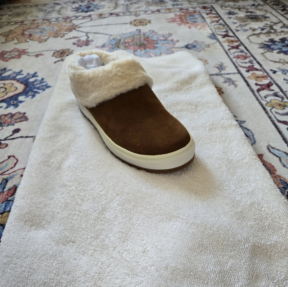 Blondo Suri slip ons